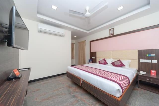 Famous Residency Hotel Tiruchirappalli Luaran gambar